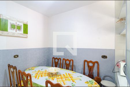 Casa para alugar com 96m², 2 quartos e 1 vaga Casa para alugar com 96m², 2 quartos e 1 vagaCozinha