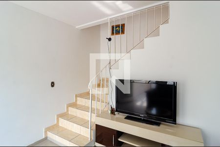 Sala de casa para alugar com 2 quartos, 96m² em Vila Alexandria, São Paulo