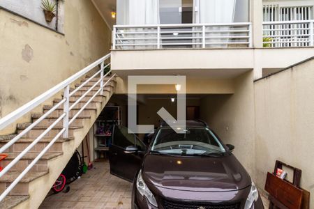 Casa à venda com 270m², 4 quartos e 3 vagas Casa à venda com 270m², 4 quartos e 3 vagasGaragem