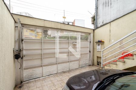 Casa à venda com 270m², 4 quartos e 3 vagas Casa à venda com 270m², 4 quartos e 3 vagasGaragem