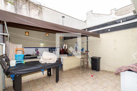 Casa à venda com 270m², 4 quartos e 3 vagas Casa à venda com 270m², 4 quartos e 3 vagasQuintal