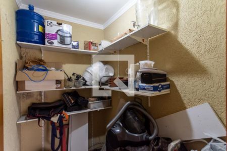 Casa à venda com 270m², 4 quartos e 3 vagas Casa à venda com 270m², 4 quartos e 3 vagasDepósito da Garagem