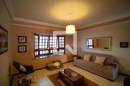 Salas de casa para alugar com 3 quartos, 210m² em Cidade Universitária, Campinas