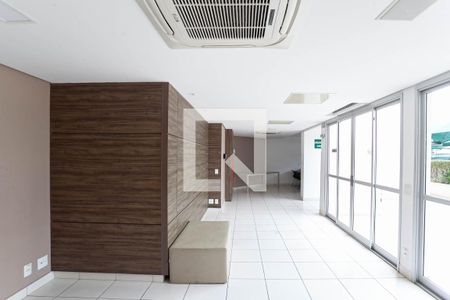 Apartamento à venda com 69m², 3 quartos e 2 vagas Apartamento à venda com 69m², 3 quartos e 2 vagasÁrea comum - Salão de festas