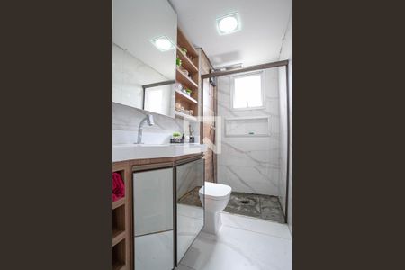 Apartamento à venda com 69m², 3 quartos e 2 vagas Apartamento à venda com 69m², 3 quartos e 2 vagasBanheiro social