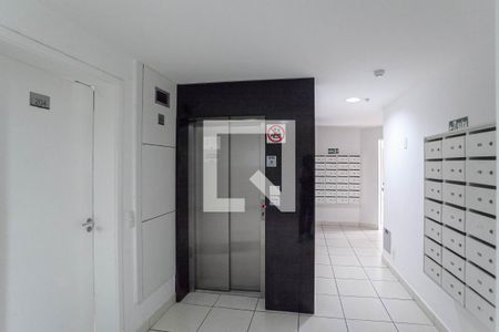 Apartamento à venda com 69m², 3 quartos e 2 vagas Apartamento à venda com 69m², 3 quartos e 2 vagasHall de entrada