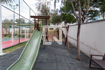 Apartamento à venda com 69m², 3 quartos e 2 vagas Apartamento à venda com 69m², 3 quartos e 2 vagasÁrea Comum - Playground