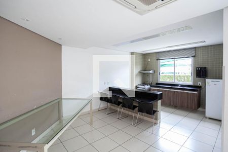 Apartamento à venda com 69m², 3 quartos e 2 vagas Apartamento à venda com 69m², 3 quartos e 2 vagasÁrea comum - Salão de festas