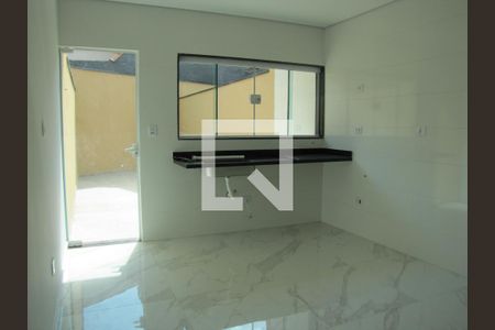 Casa à venda com 98m², 2 quartos e 2 vagasCozinha