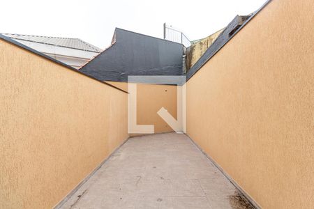 Casa à venda com 98m², 2 quartos e 2 vagasQuintal