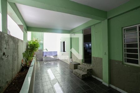 Casa à venda com 270m², 4 quartos e 4 vagas Casa à venda com 270m², 4 quartos e 4 vagasVaranda Sala 2