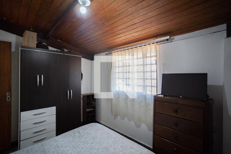 Casa à venda com 270m², 4 quartos e 4 vagas Casa à venda com 270m², 4 quartos e 4 vagasQuarto 1