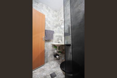 Casa à venda com 270m², 4 quartos e 4 vagas Casa à venda com 270m², 4 quartos e 4 vagasBanheiro Social