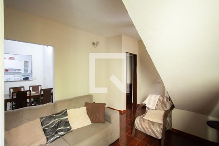 Sala 2 de casa à venda com 4 quartos, 270m² em Floramar, Belo Horizonte