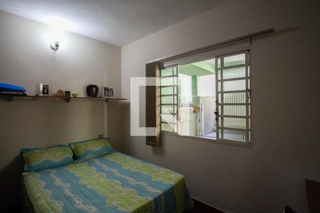 Casa à venda com 270m², 4 quartos e 4 vagas Casa à venda com 270m², 4 quartos e 4 vagasQuarto 3