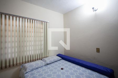 Casa à venda com 270m², 4 quartos e 4 vagas Casa à venda com 270m², 4 quartos e 4 vagasQuarto 2