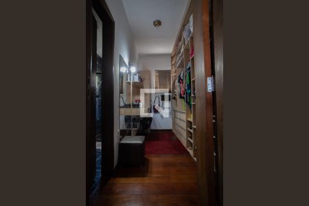 Casa à venda com 270m², 4 quartos e 4 vagas Casa à venda com 270m², 4 quartos e 4 vagasCloset Suíte