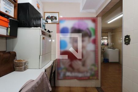 Casa à venda com 242m², 3 quartos e 3 vagasQuarto de Serviço