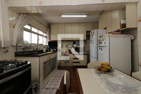 Casa à venda com 242m², 3 quartos e 3 vagasCozinha