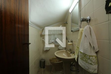 Casa à venda com 242m², 3 quartos e 3 vagasLavabo