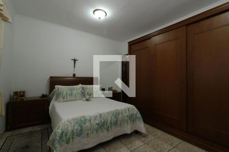 Casa à venda com 242m², 3 quartos e 3 vagasSuite