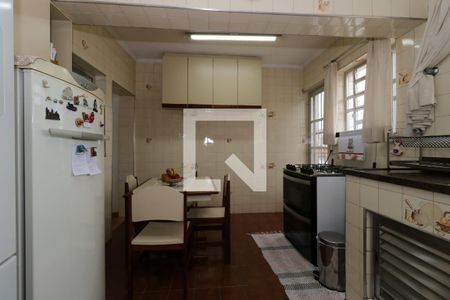 Casa à venda com 242m², 3 quartos e 3 vagasCozinha