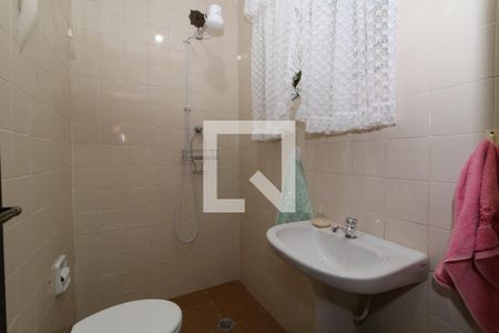 Casa à venda com 242m², 3 quartos e 3 vagasBanheiro de Serviço