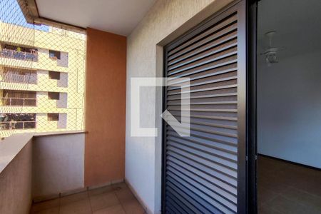 Apartamento para alugar com 130m², 4 quartos e 1 vagaSacada do Quarto Suíte 