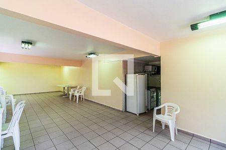 Apartamento à venda com 74m², 3 quartos e 1 vaga Apartamento à venda com 74m², 3 quartos e 1 vagaÁrea comum - Salão de festas