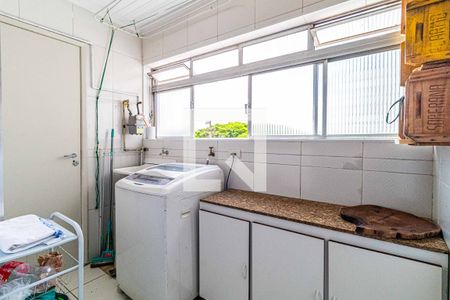 Apartamento à venda com 74m², 3 quartos e 1 vaga Apartamento à venda com 74m², 3 quartos e 1 vagaLavanderia