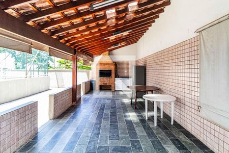 Apartamento à venda com 74m², 3 quartos e 1 vaga Apartamento à venda com 74m², 3 quartos e 1 vagaÁrea comum - Churrasqueira