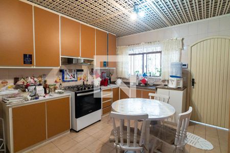 Casa à venda com 150m², 3 quartos e 3 vagasCozinha