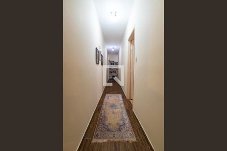 Casa à venda com 150m², 3 quartos e 3 vagasCorredor