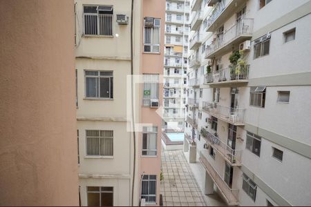 Vista do Quarto 2 de apartamento para alugar com 2 quartos, 63m² em Grajau, Rio de Janeiro