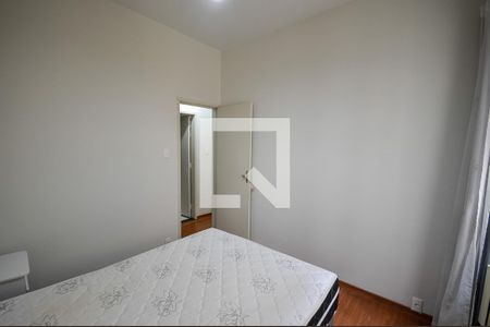 Quarto 1 de apartamento para alugar com 2 quartos, 63m² em Grajau, Rio de Janeiro