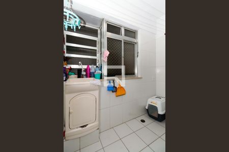 Apartamento à venda com 74m², 2 quartos e 1 vagaÁrea de Serviço