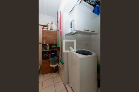 Apartamento à venda com 74m², 2 quartos e 1 vagaÁrea de Serviço