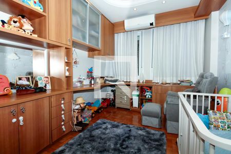 Apartamento à venda com 74m², 2 quartos e 1 vagaQuarto