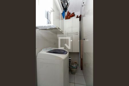 Apartamento à venda com 74m², 2 quartos e 1 vagaÁrea de Serviço