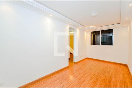 Sala de apartamento para alugar com 2 quartos, 45m² em Água Chata, Guarulhos