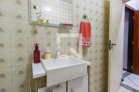 Banheiro 1 de casa à venda com 4 quartos, 283m² em Pestana, Osasco