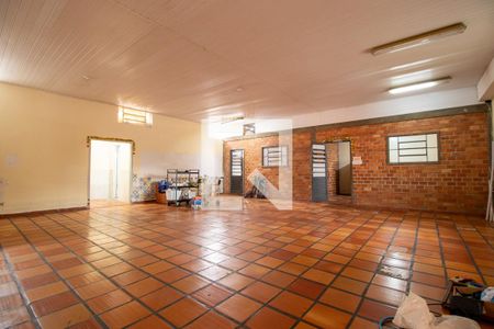 Casa para alugar com 700m², 7 quartos e 1 vaga Casa para alugar com 700m², 7 quartos e 1 vagaÁrea comum - Salão de festas