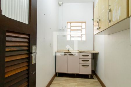 Casa para alugar com 700m², 7 quartos e 1 vaga Casa para alugar com 700m², 7 quartos e 1 vagaCozinha - Armários