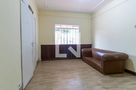 Casa para alugar com 700m², 7 quartos e 1 vaga Casa para alugar com 700m², 7 quartos e 1 vagaQuarto 4