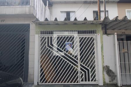 Casa para alugar com 80m², 2 quartos e 1 vagaFachada