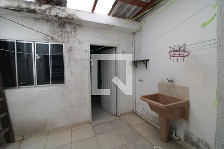 Casa para alugar com 80m², 2 quartos e 1 vagaÁrea de Serviço