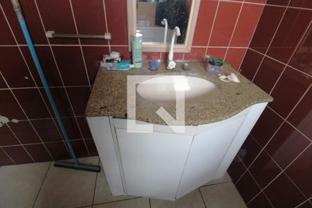 Casa à venda com 115m², 3 quartos e 2 vagasPia do banheiro