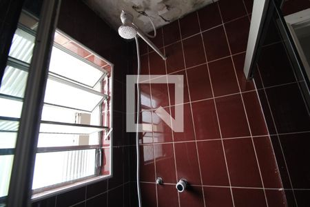 Casa à venda com 115m², 3 quartos e 2 vagasBanheiro