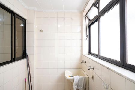 Apartamento para alugar com 110m², 3 quartos e 1 vagaÁrea de Serviço