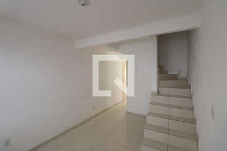 Sala de casa para alugar com 2 quartos, 65m² em Alcantara, São Gonçalo